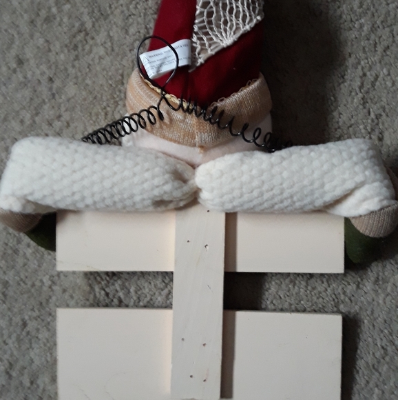 Santa Hanging Christmas Decor - Picture 5 of 6